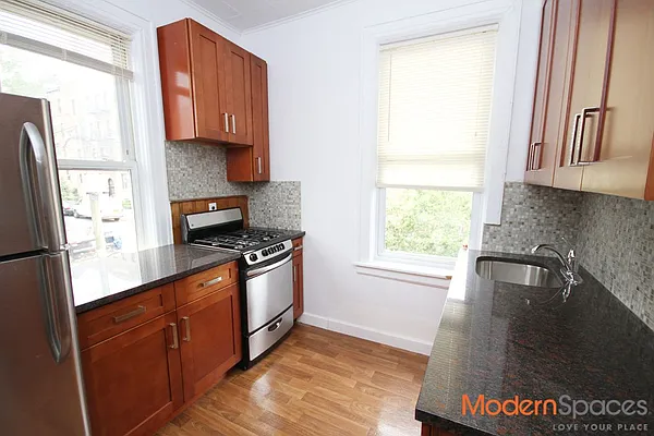 Rented by Modern Spaces | media 50