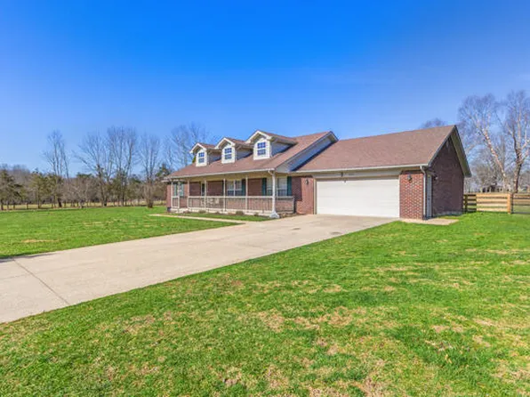 1014 Diamond Brook Dr, Richmond, KY 40475