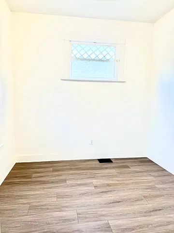 7406 Church St — Photo 3