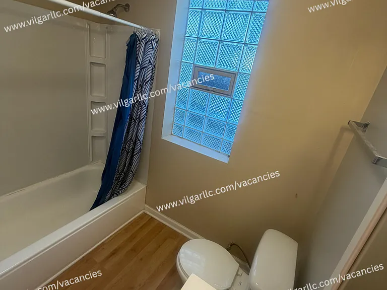 1305 W Fred St — Photo 7