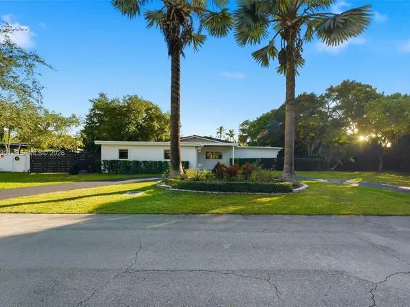 13225 SW 83rd Ct, Pinecrest, FL 33156