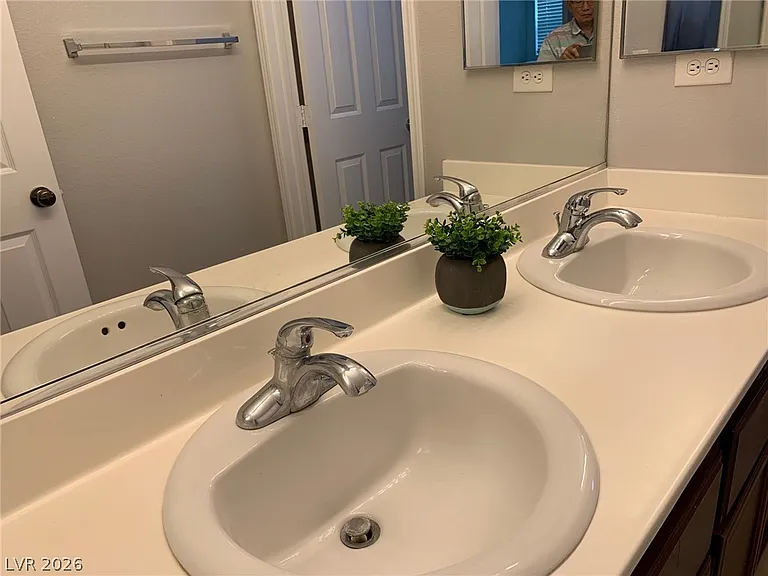 9933 W Diablo Dr — Photo 32