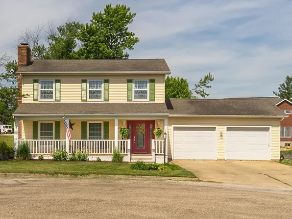 507 Terrace Ln, Washburn, IL 61570