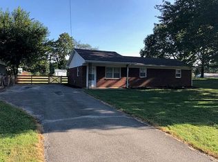 267 Castle Heights Rd, Bowling Green, KY 42103