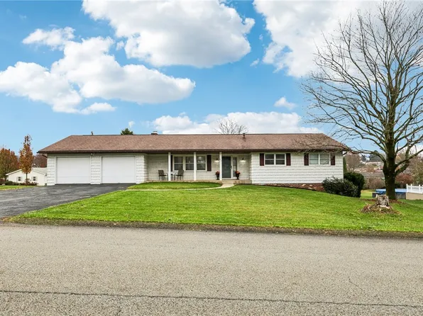 915 Harvest Ln, Indiana, PA 15701