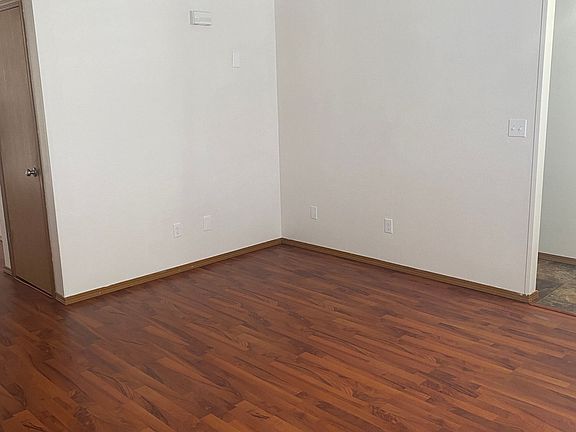 5th image of 1310 W Lakeside Dr #Dd7b230b5