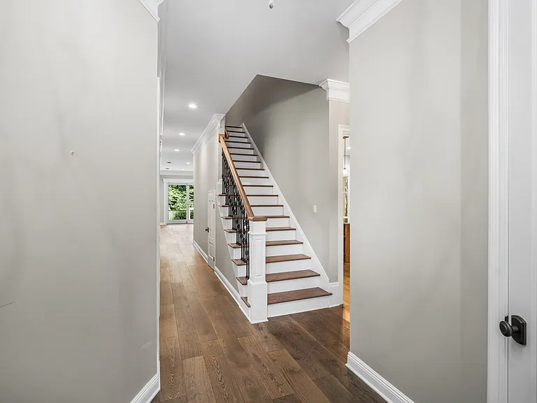 125 Chestnut Rdg — Photo 21