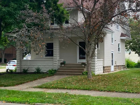 1231 Dover Ave, Dover, OH 44622