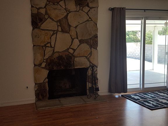 4th image of 1524 W Creekside Dr