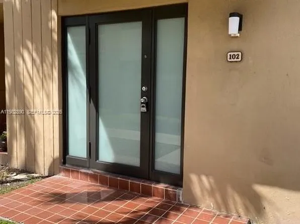 15475 SW 80th St APT 102-15, Miami, FL 33193