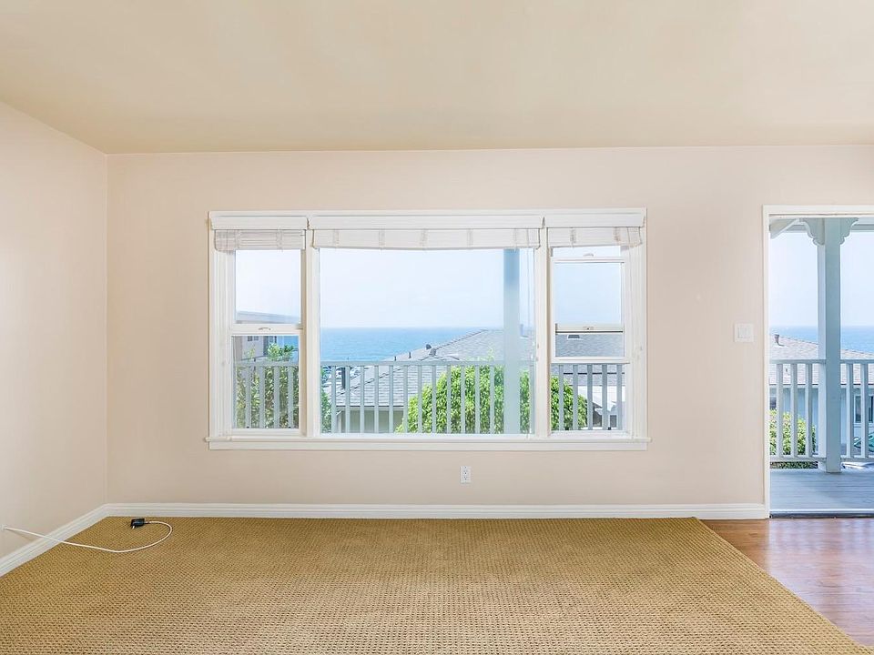 1st image of 326 Paseo De La Playa #B