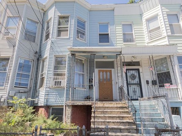 jersey-city-new-jersey-447600131 picture