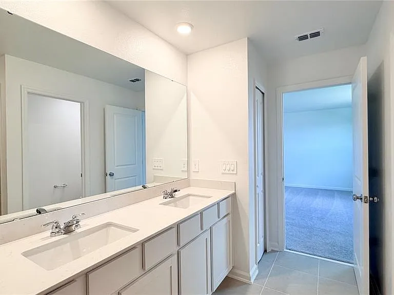 1558 Loxley Trl — Photo 30