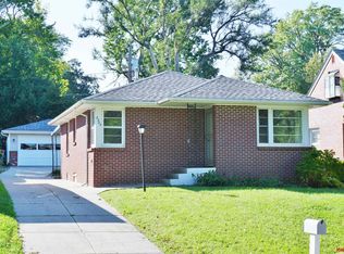 2205 S 36th St, Lincoln, NE 68506