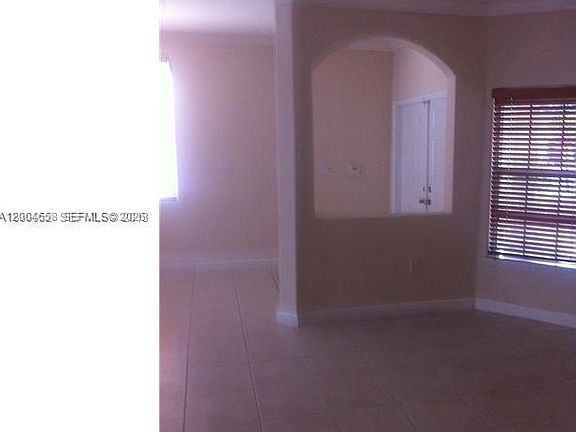 4th image of 5507 NW 113th Ave
