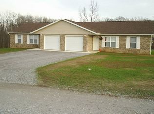 106 Tommy Joe Dr, Murphysboro, IL 62966