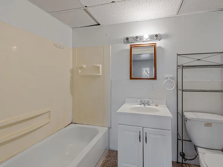 225 Thompson Run Rd — Photo 10