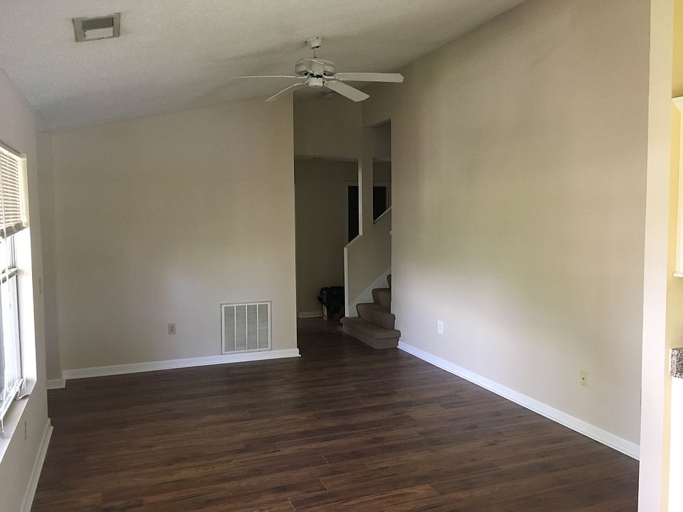 1st image of 7 Wax Myrtle Ct