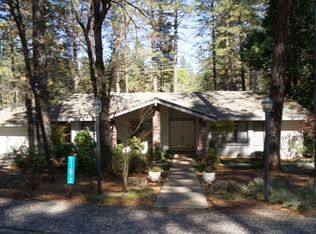 11672 Upper Circle Dr, Grass Valley, CA 95949