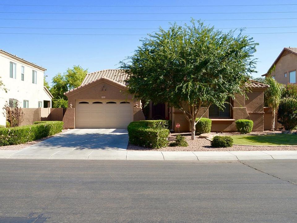 1st image of 1317 E Clark Dr