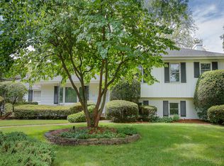 836 Harding Rd, Hinsdale, IL 60521