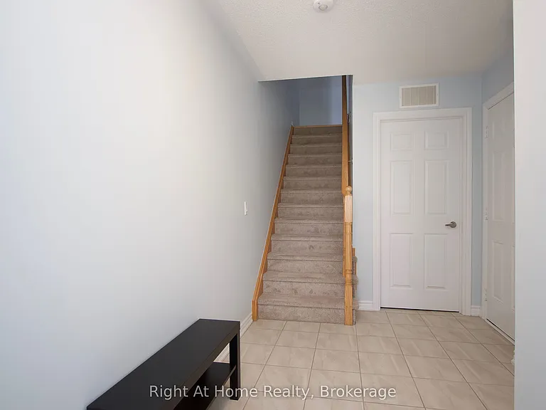 49 Far North Ct — Photo 4