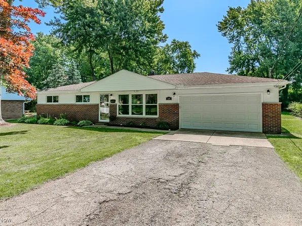 109 Normandy Dr, Painesville, OH 44077