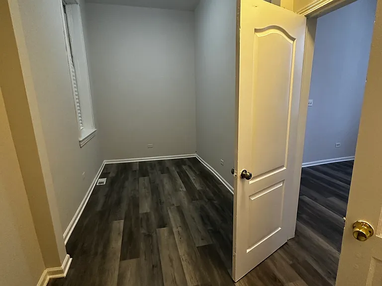 2230 S Kedzie Ave #1R — Photo 5