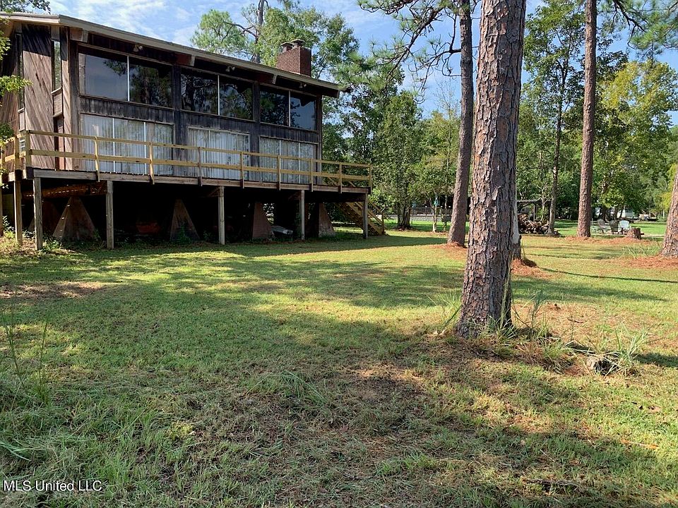 2nd image of 45 Redbud Ln