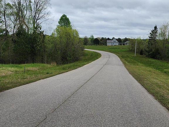 3rd image of 9 Waterstone Ln Lot 9
