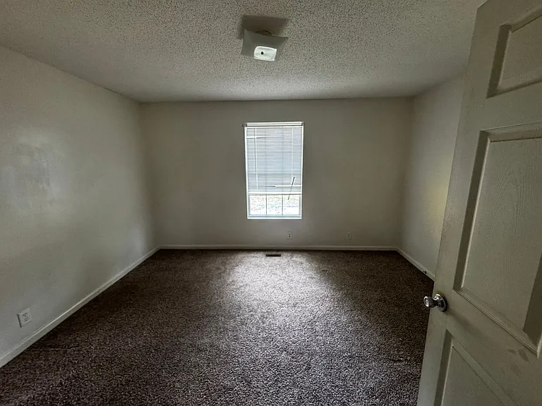 545 Christopher Rd — Photo 14