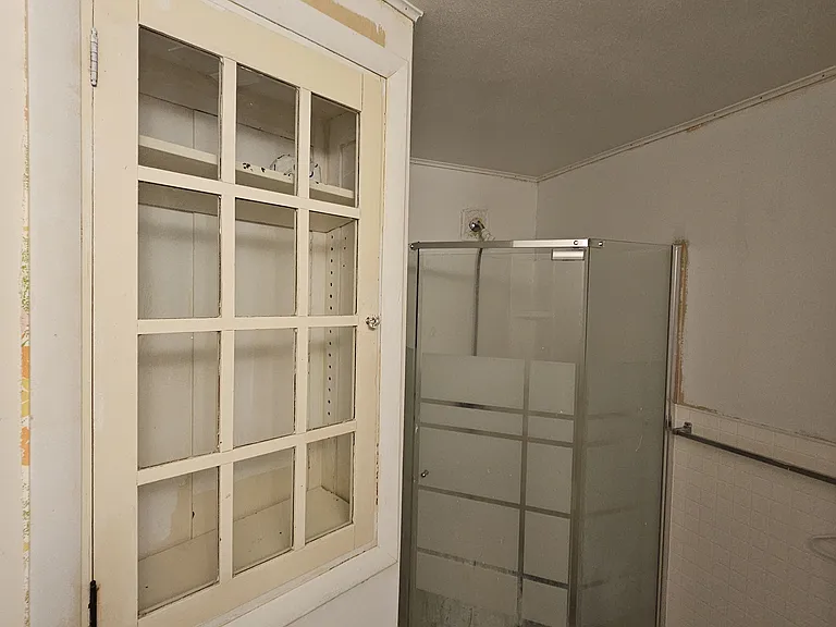 802 N 1st Ave — Photo 10