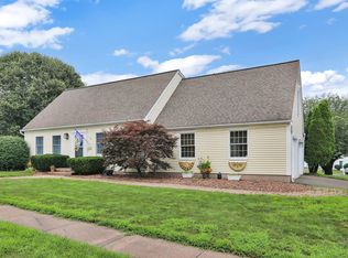 25 Carolyn Dr, Manchester, CT 06042