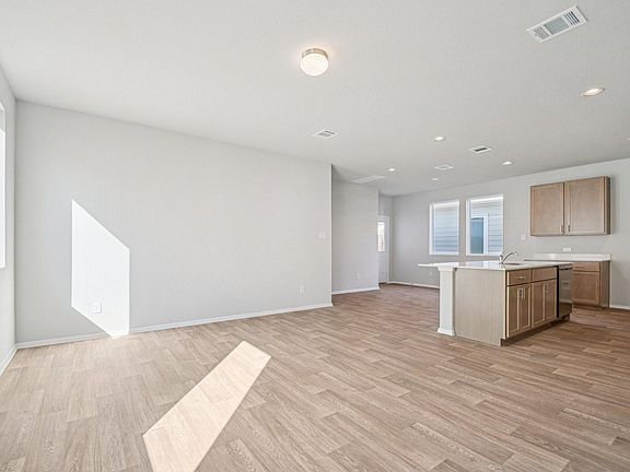 4th image of 360 Hickory Hls