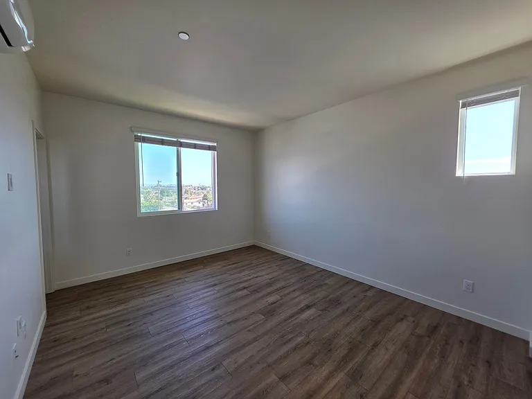 310 Palm Ave — Photo 63