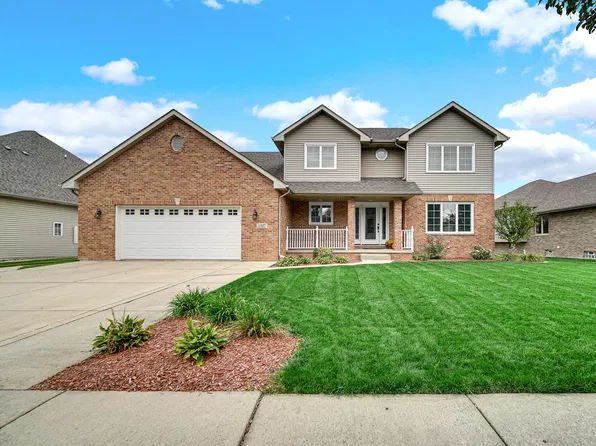 1517 Knighthood Dr, Dyer, IN 46311