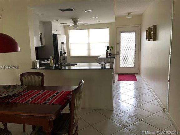 2nd image of 3203 Portofino Pt APT J2