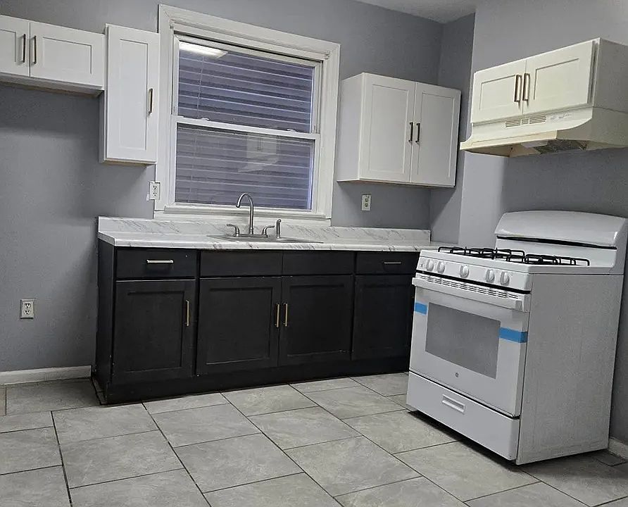 1st image of 167 S 11th St #6C