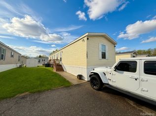 1567 Ocher St, Novi, MI 48374