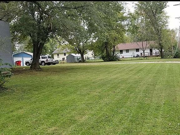 3rd image of 700 Niagara St