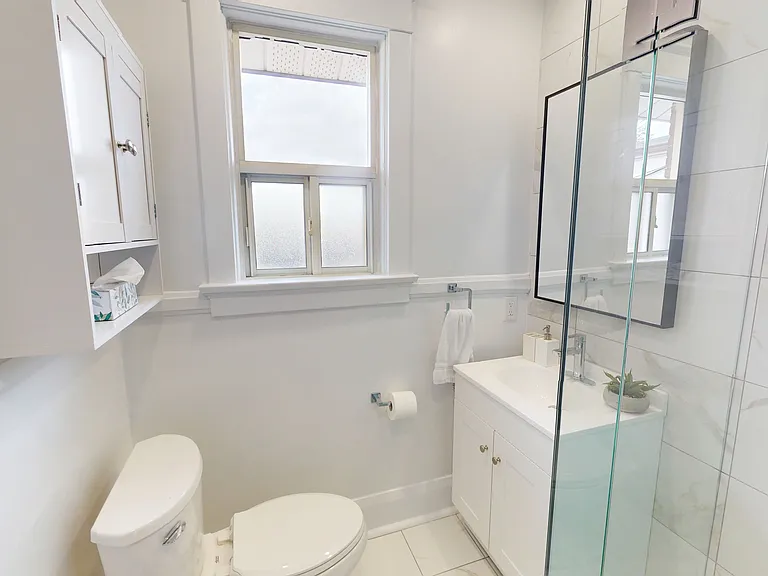 275 Oakwood Ave — Photo 23