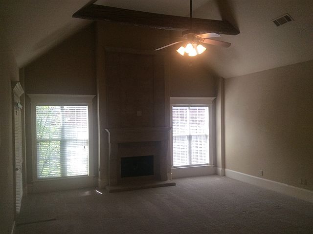 2nd image of 2301 S Laurel Ave