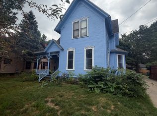717 W Kalamazoo Ave #1, Kalamazoo, MI 49007