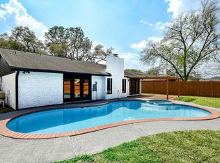 5850 Duxbury St, Houston, TX 77035