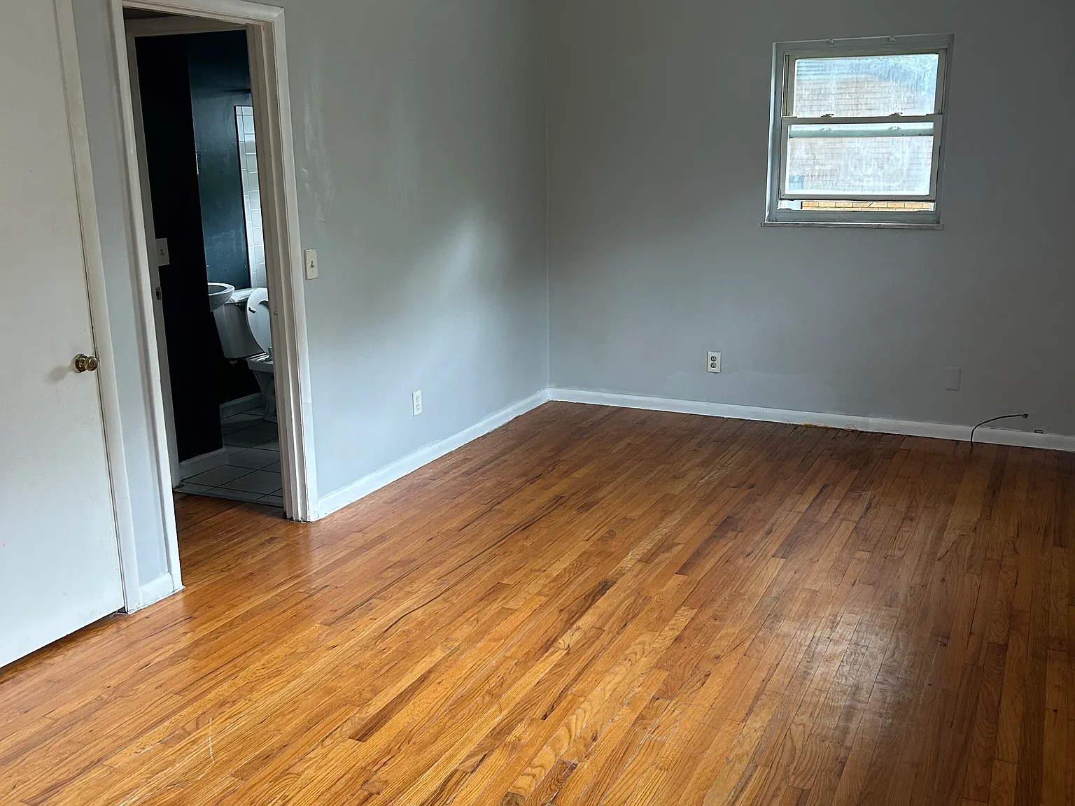 1 bed, 700 sqft, $800 — Photo 1