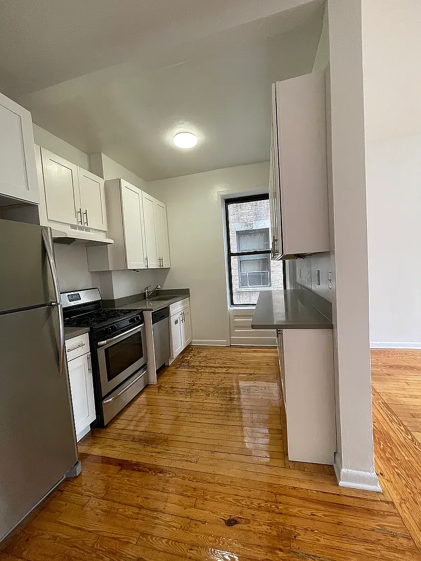 214 West 92nd Street — Photo 2