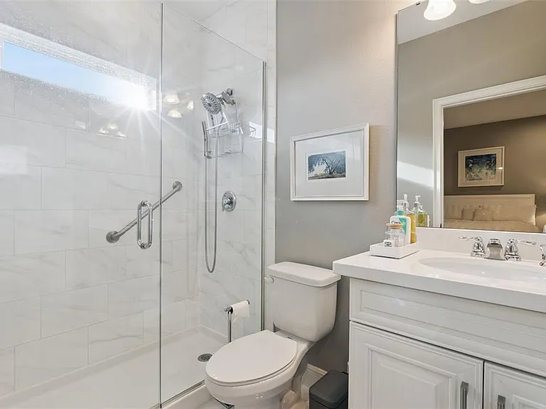 7556 John Hancock Dr — Photo 31