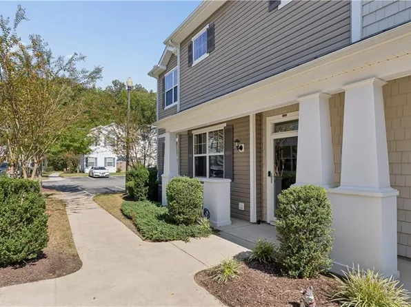 2409 Leytonstone Dr, Chesapeake, VA 23321