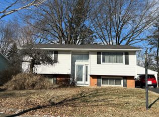 1394 Seaton Ct, Columbus, OH 43229