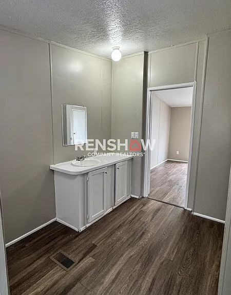 288 W Brooks Rd — Photo 14